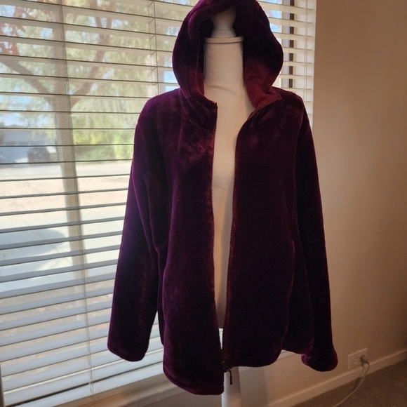 Fuzzy purple jacket - Picture 3 of 5